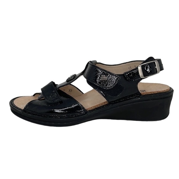 FINN COMFORT Sandals NWOT ADANA Patent Black Leather Wedge Heels Open Toe US 7.5 - Picture 1 of 12
